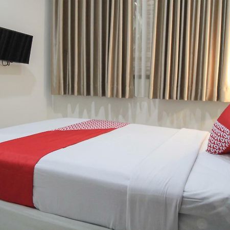 Oyo 964 Bandung Central Residence Bagian luar foto