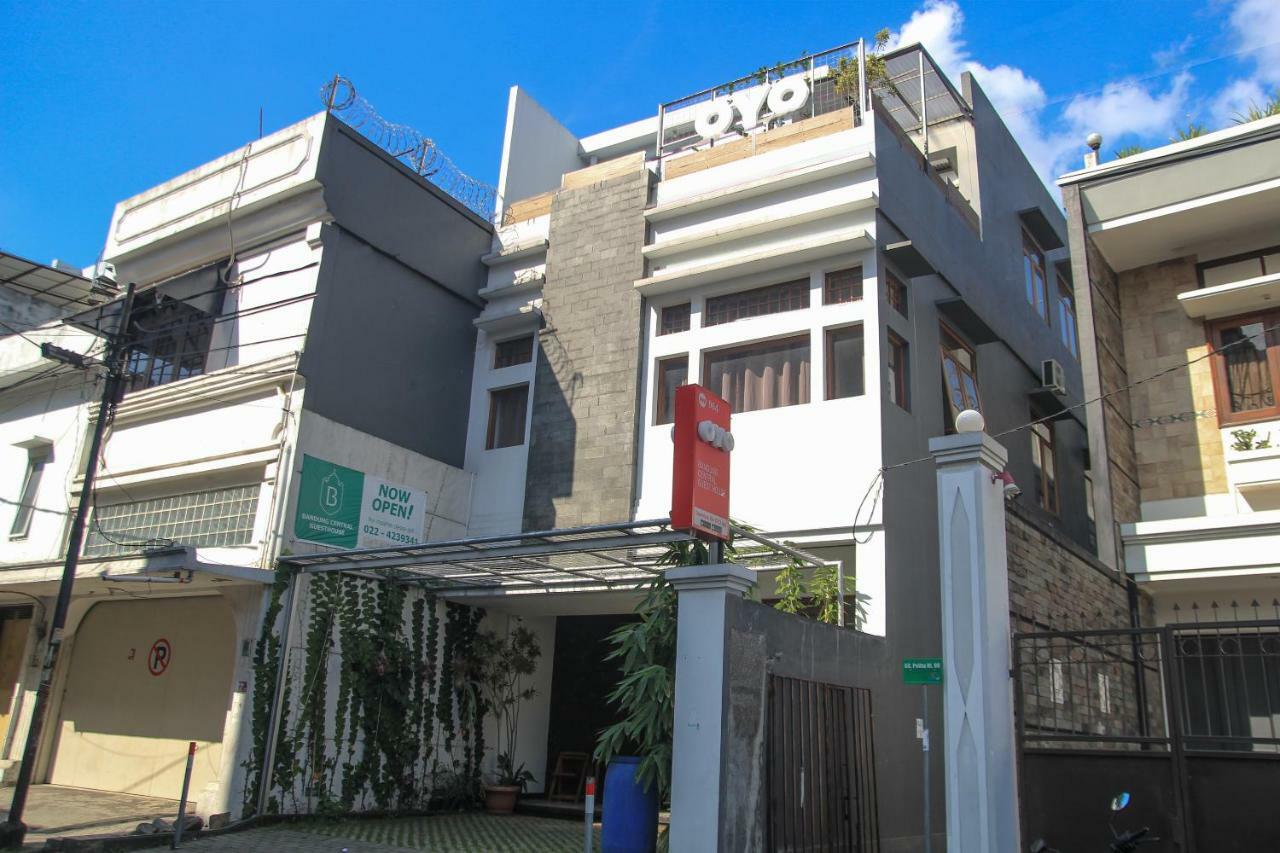 Oyo 964 Bandung Central Residence Bagian luar foto