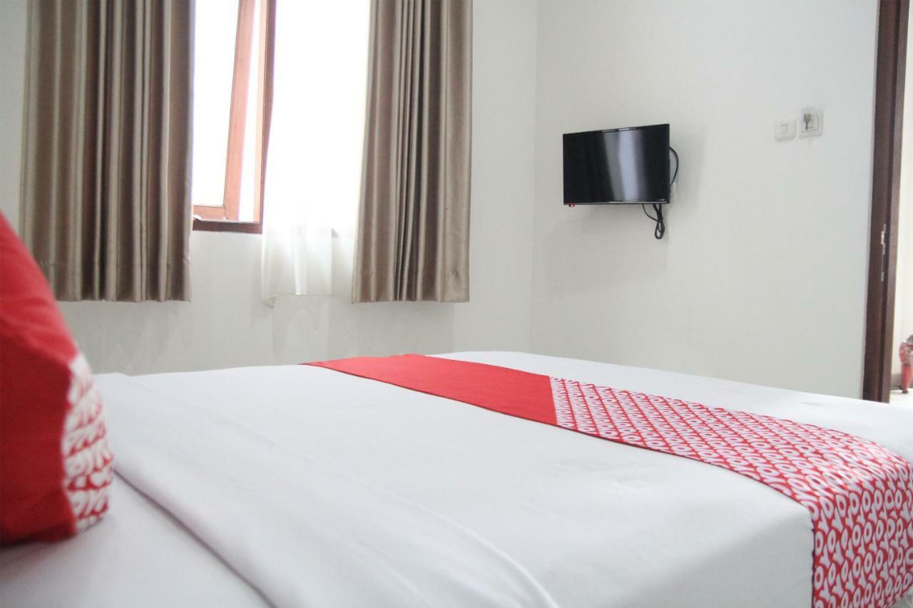 Oyo 964 Bandung Central Residence Bagian luar foto