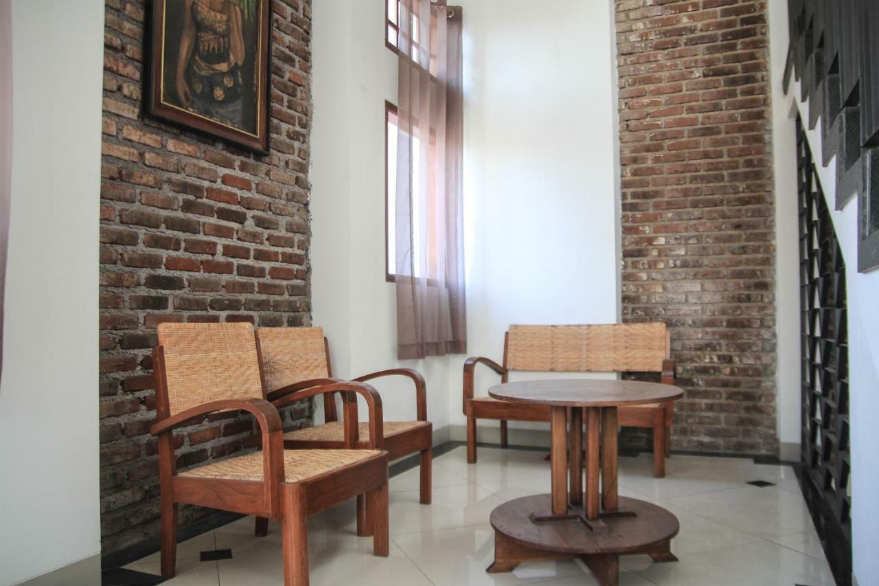 Oyo 964 Bandung Central Residence Bagian luar foto