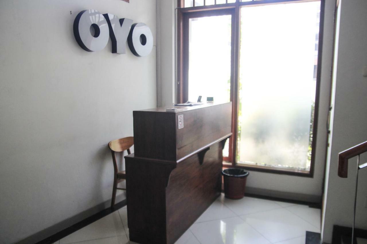 Oyo 964 Bandung Central Residence Bagian luar foto